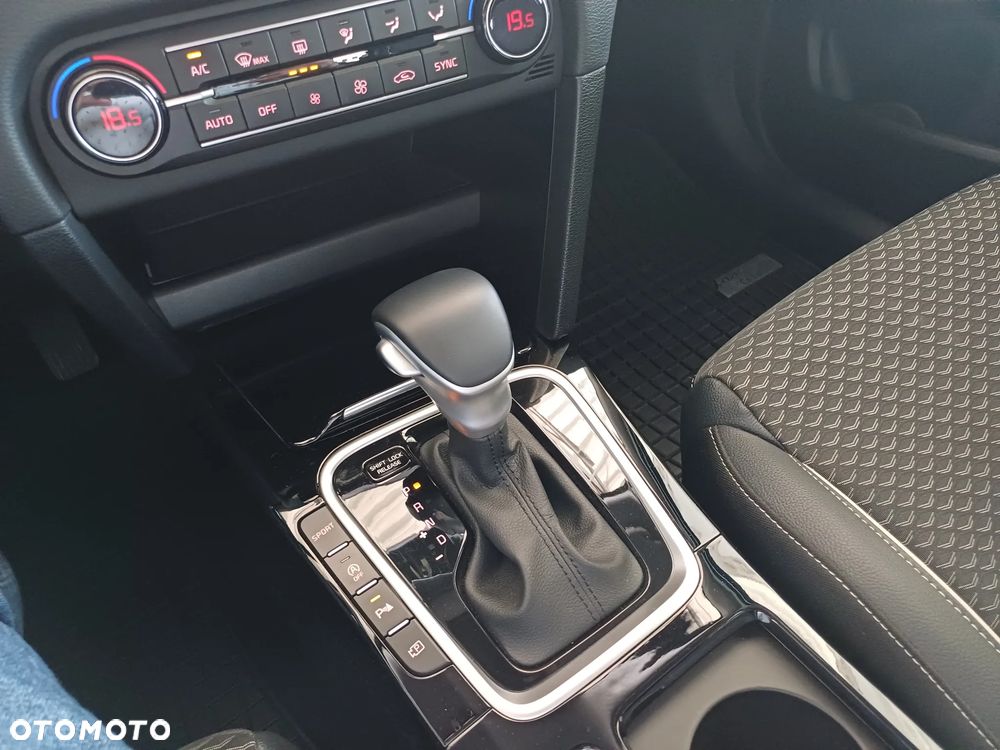 Kia XCeed 1.5 T-GDI L DCT - 24