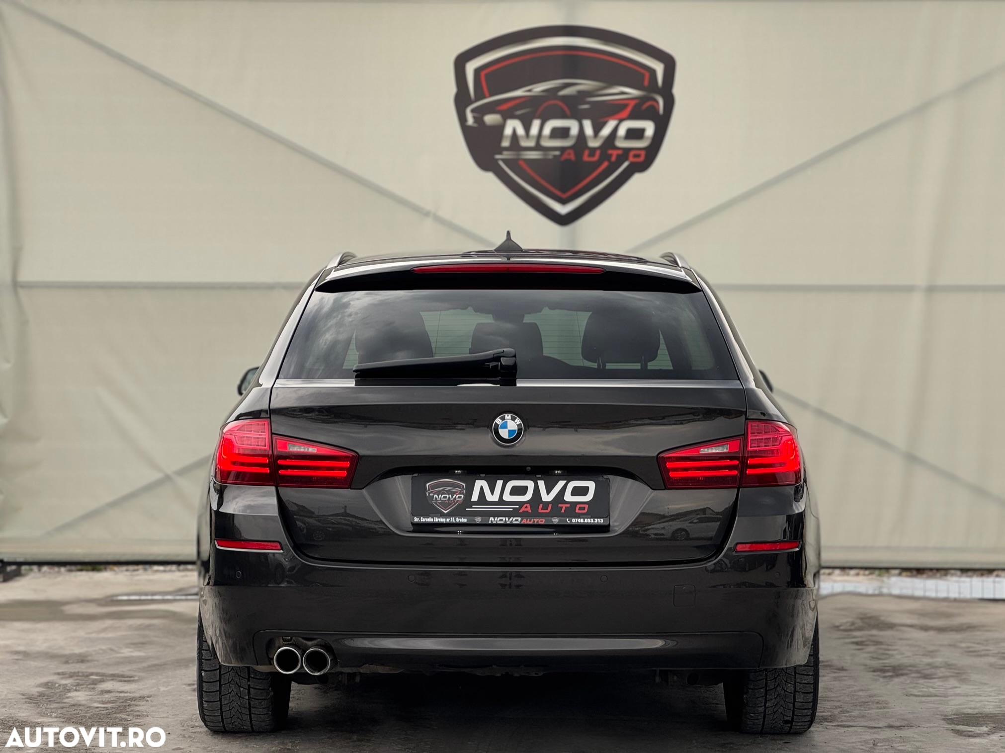 BMW Seria 5 525d xDrive Touring Aut. Luxury Line - 35