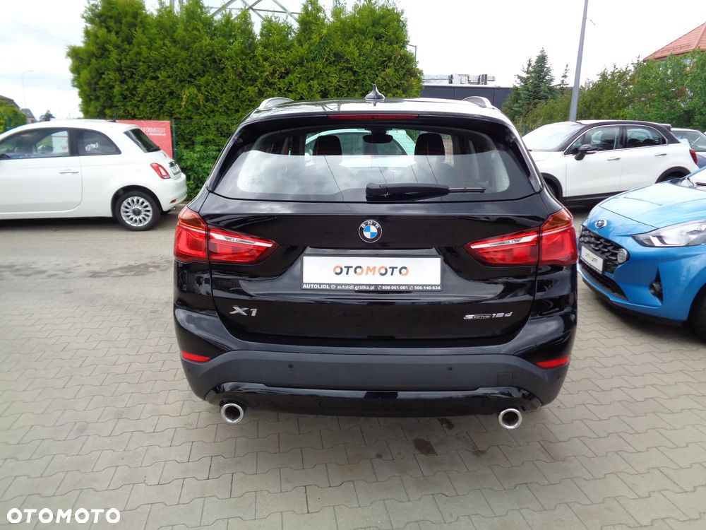 BMW X1 sDrive18d Sport Line - 3