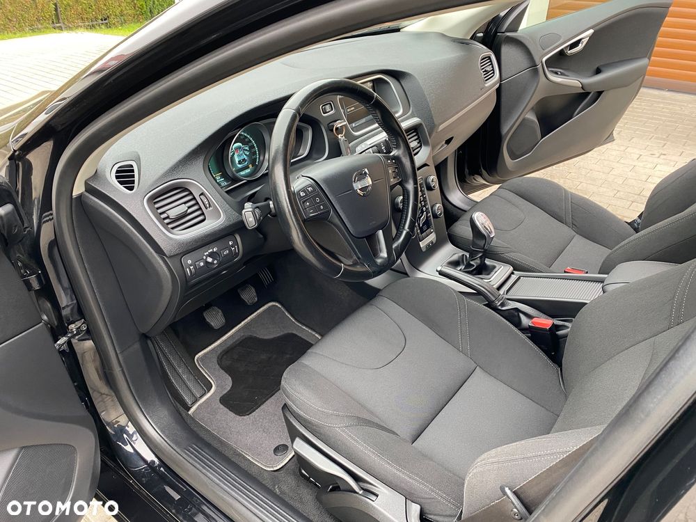 Volvo V40 D2 Kinetic - 6