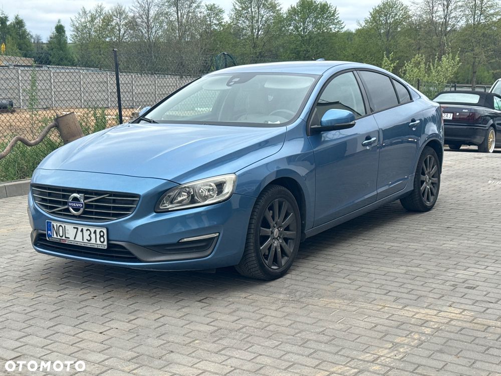 Volvo S60 - 4
