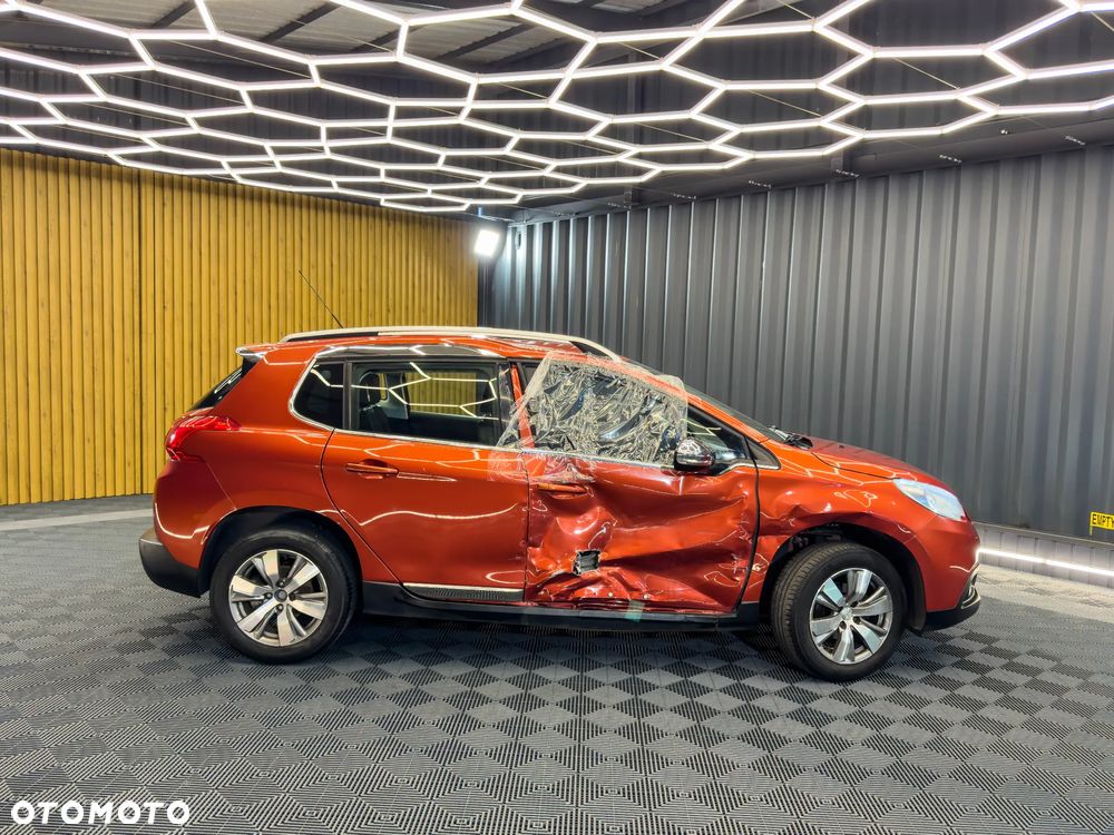 Peugeot 2008 PureTech 82 Allure - 9