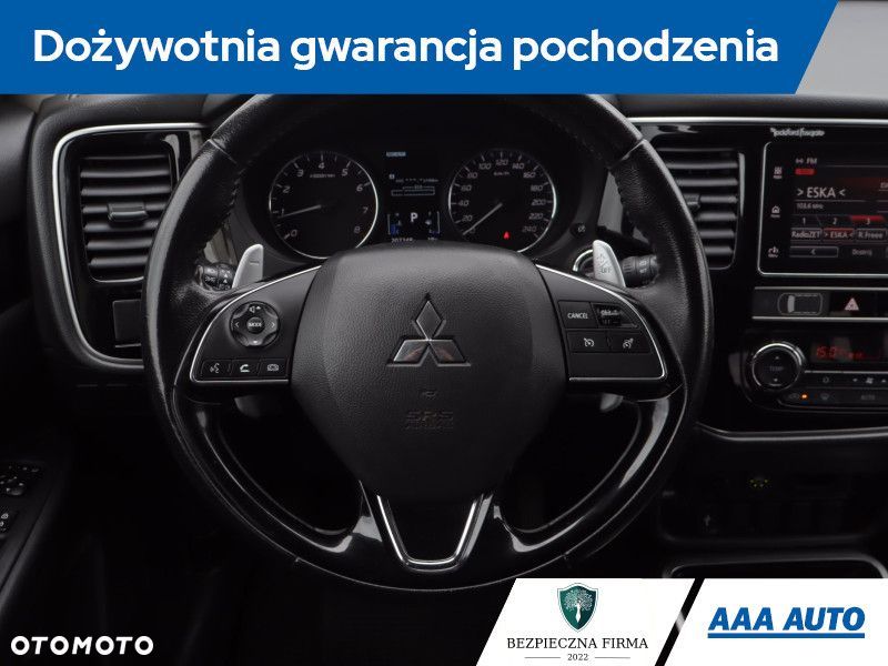 Mitsubishi Outlander - 21