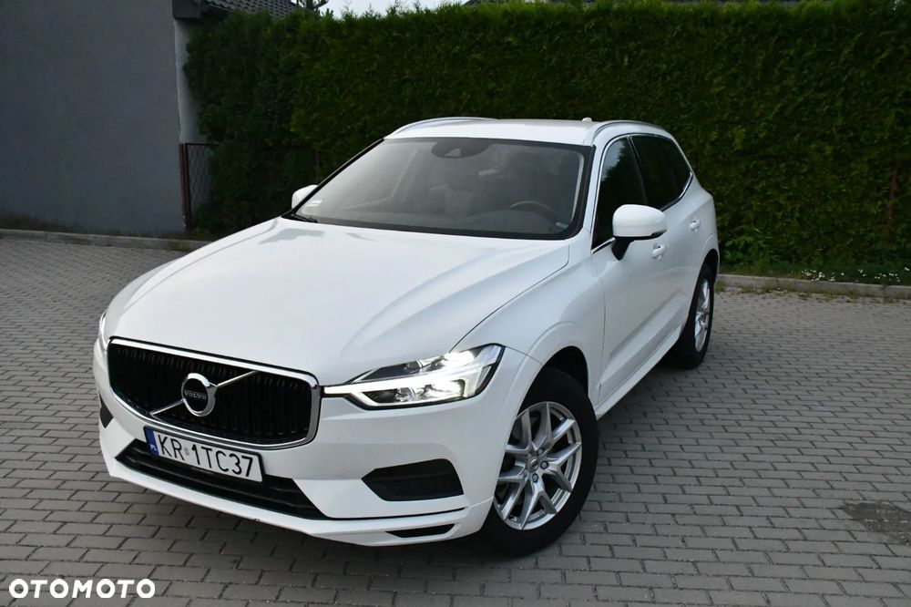Volvo XC 60 T4 Momentum Pro - 2