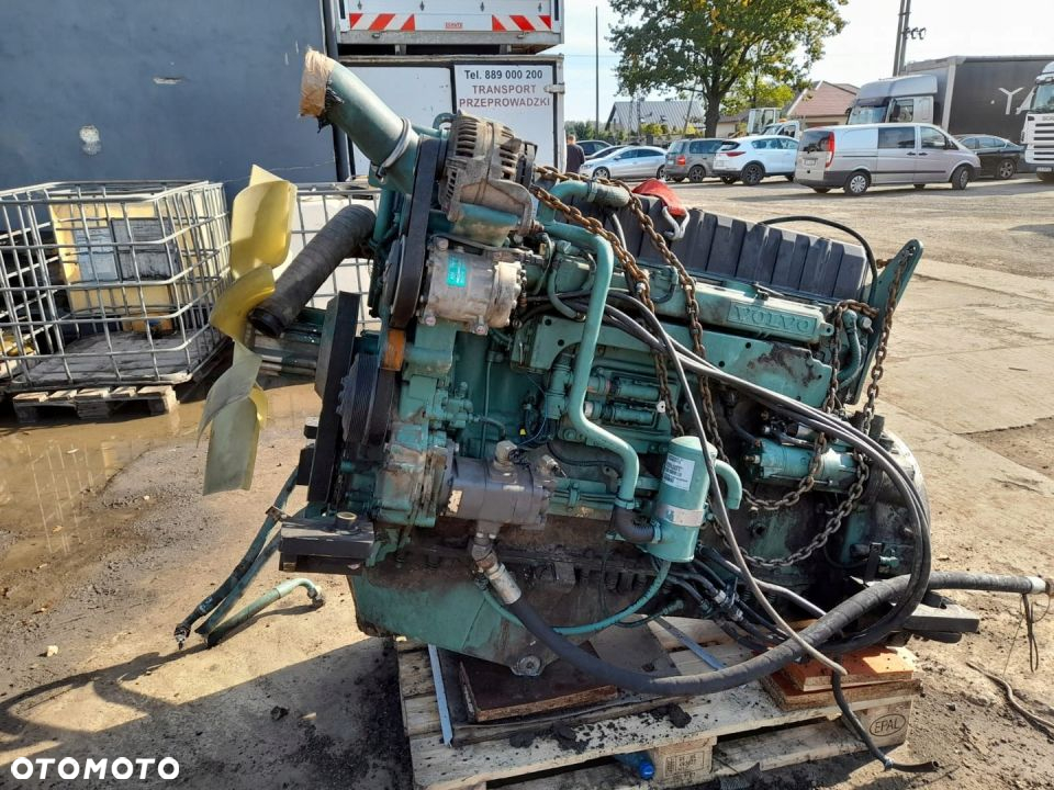 SILNIK KOPARKA VOLVO D12 D12D EBE3 12L - 2