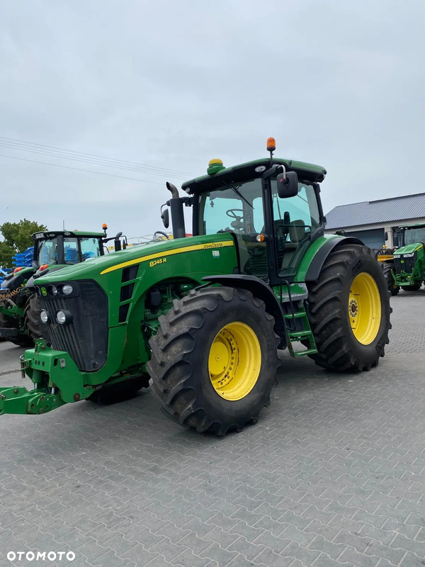 John Deere 8245R