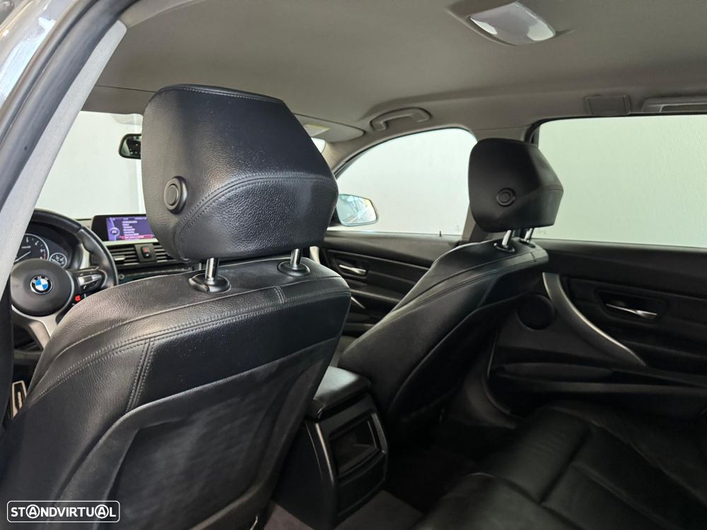 BMW 320 d Auto Pack M - 12