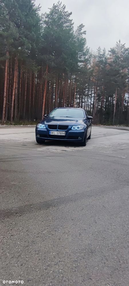 BMW Seria 3 320d - 15