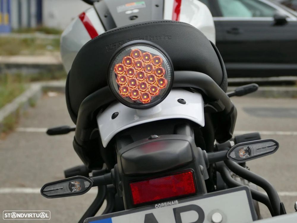 Yamaha XSR - 17