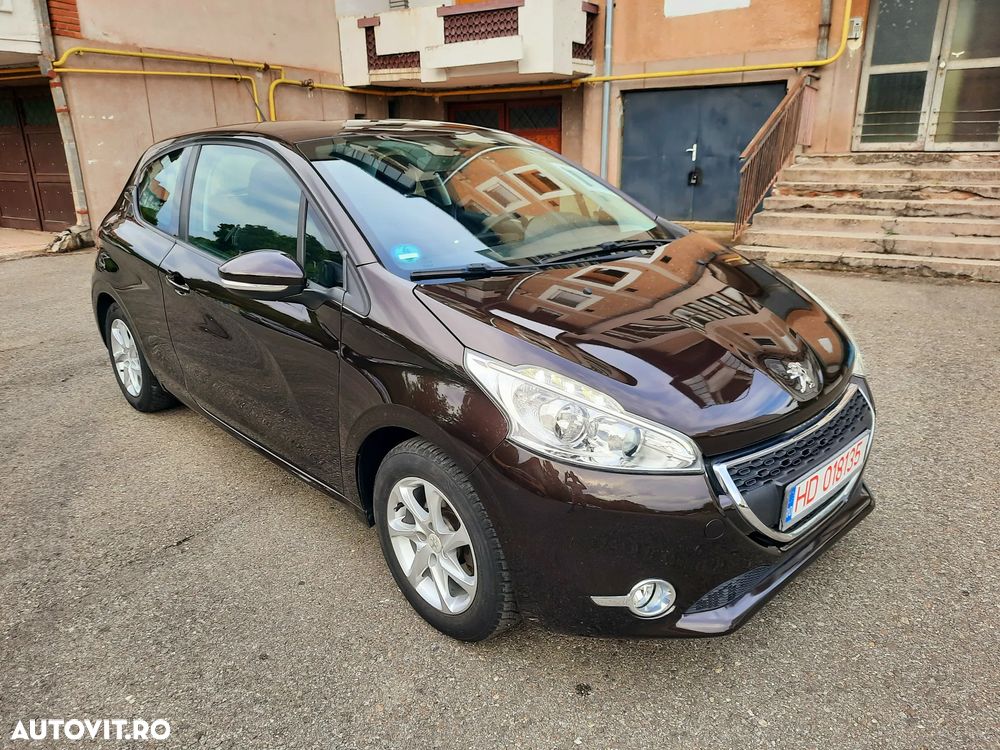 Peugeot 208 PureTech 82 Start & Stop Tech Edition - 2