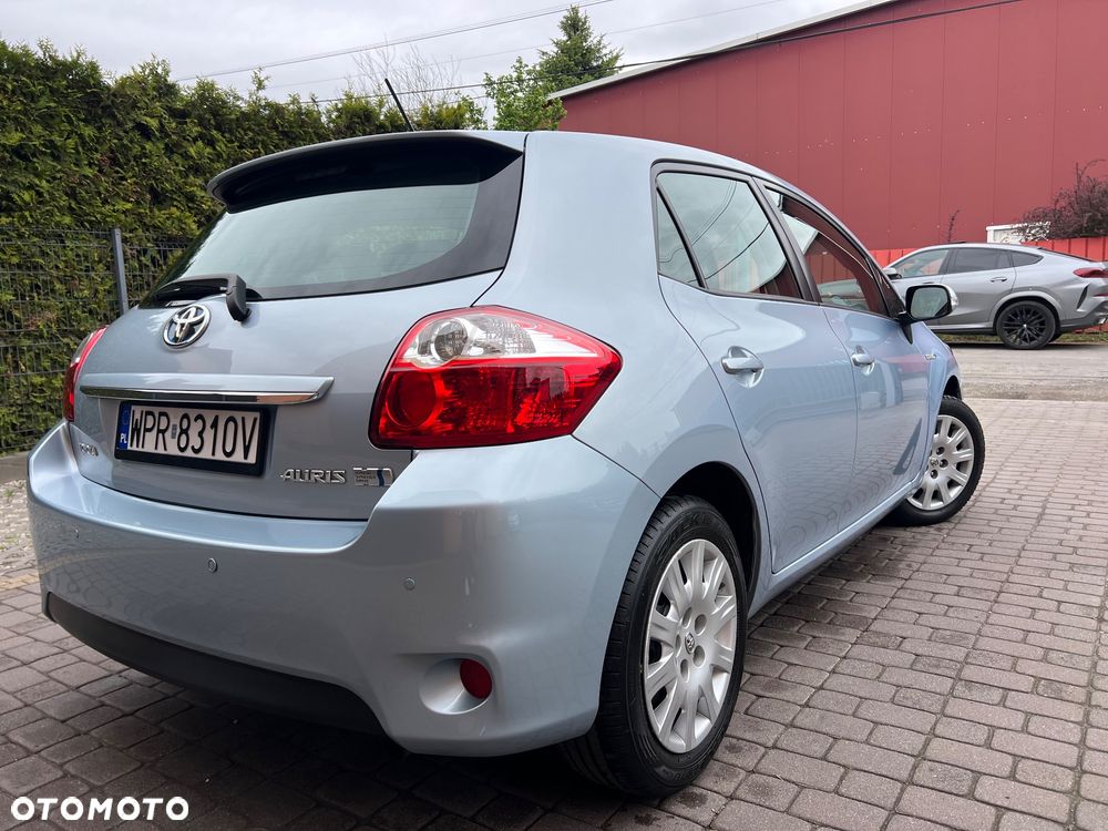 Toyota Auris 1.8 HSD Luna - 10