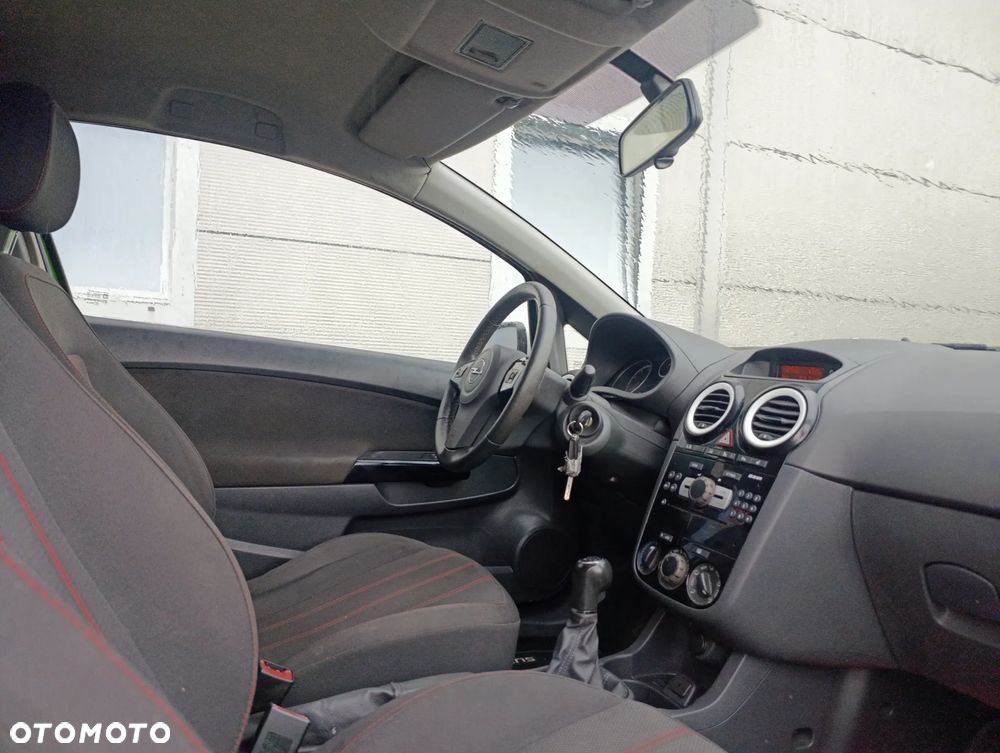 Opel Corsa 1.4 16V Sport - 20