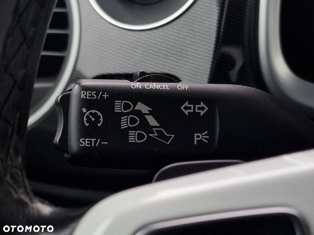 Volkswagen Beetle 2.0 TSI BMT R-Line DSG - 34