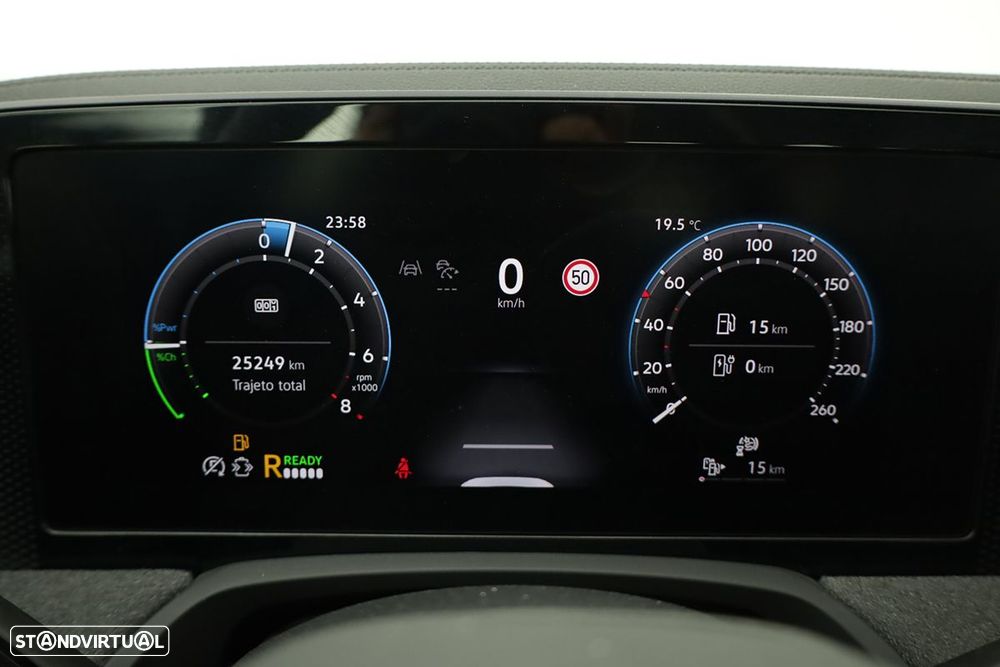 VW Passat Variant 1.5 TSI eHybrid DSG - 14