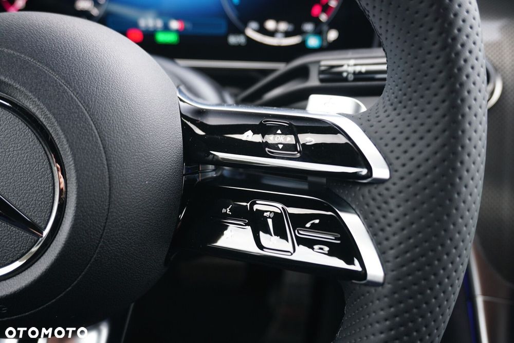 Mercedes-Benz GLC - 11