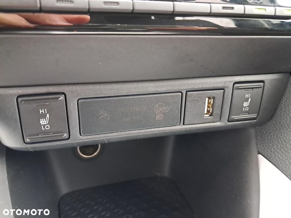 Toyota Yaris Hybrid 1.5 Comfort - 23