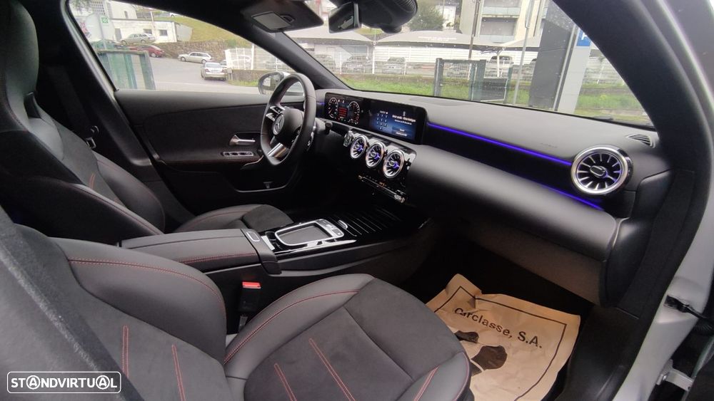 Mercedes-Benz A 250 e AMG Line - 4