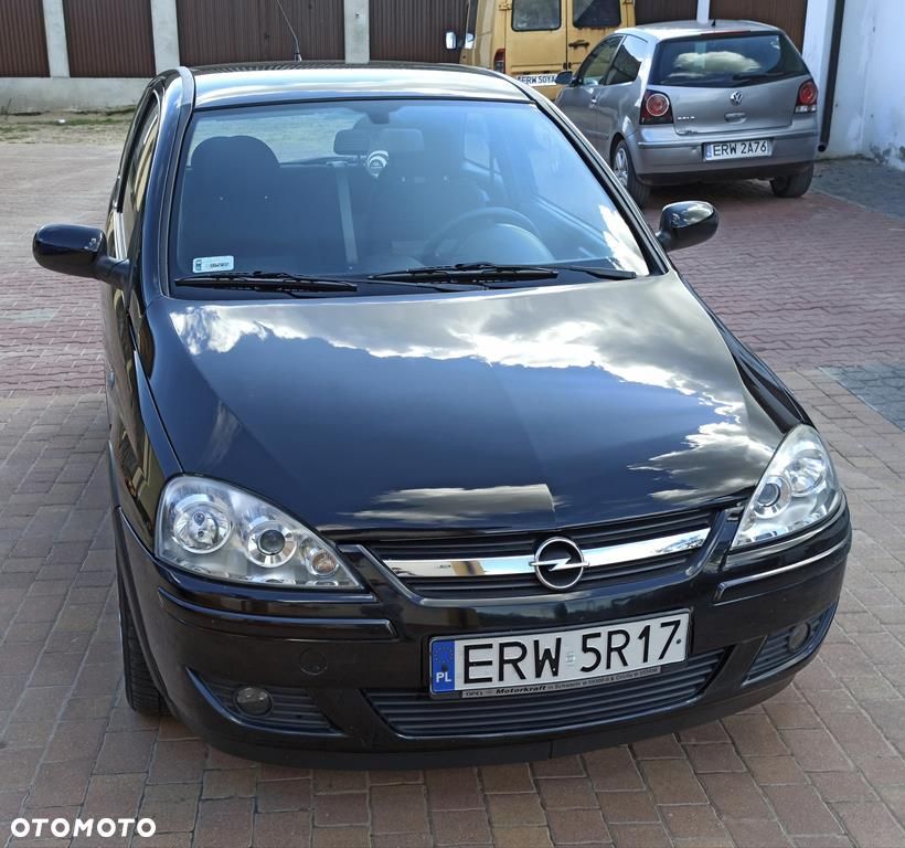 Opel Corsa 1.2 16V Edition - 1