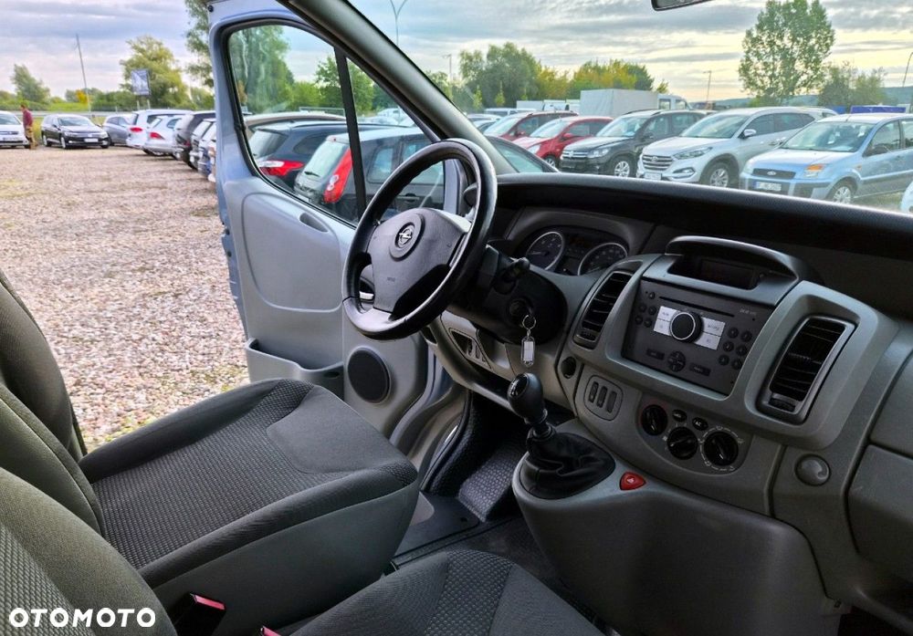 Opel Vivaro - 36