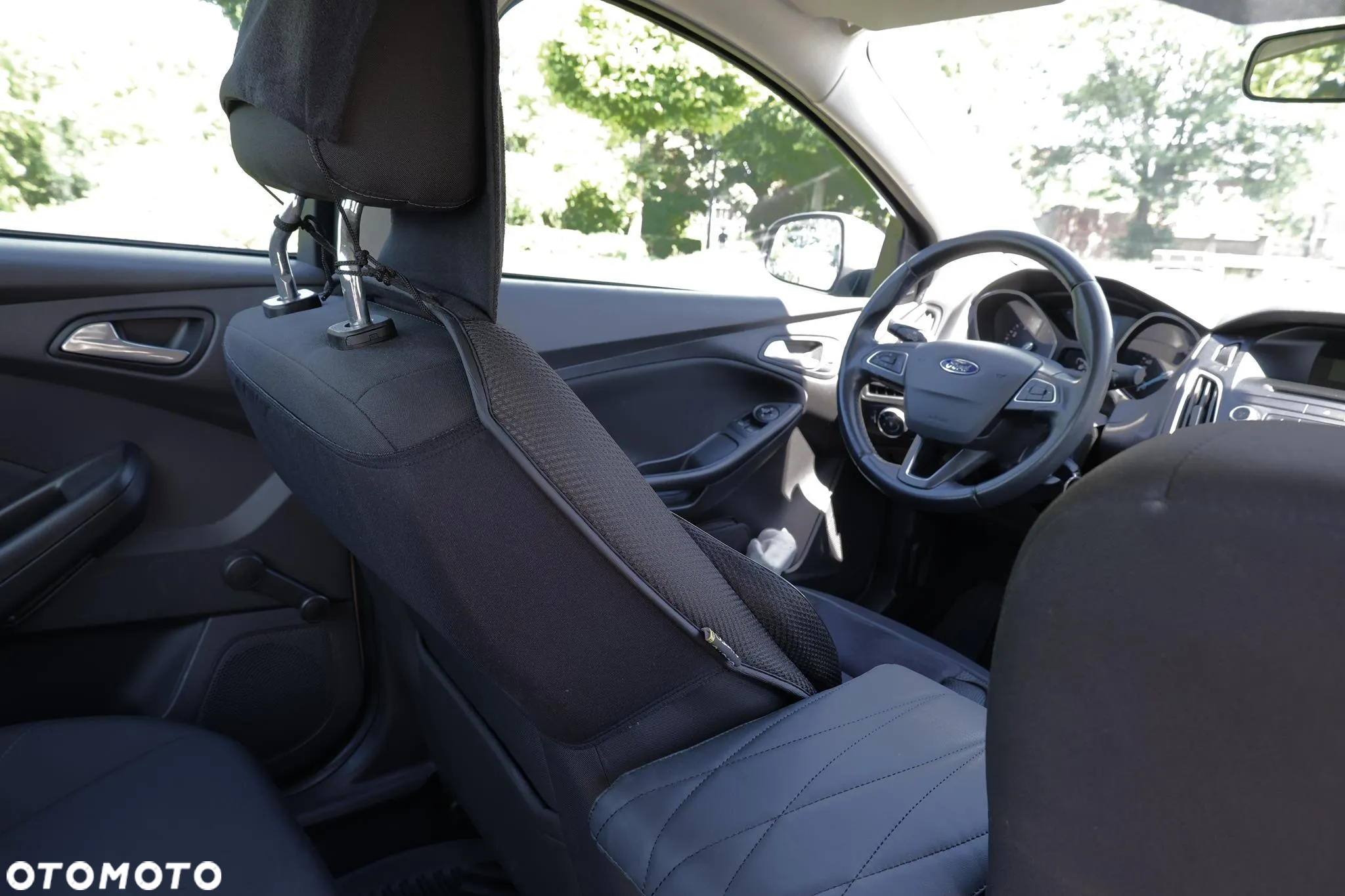 Ford Focus 1.6 Trend - 23