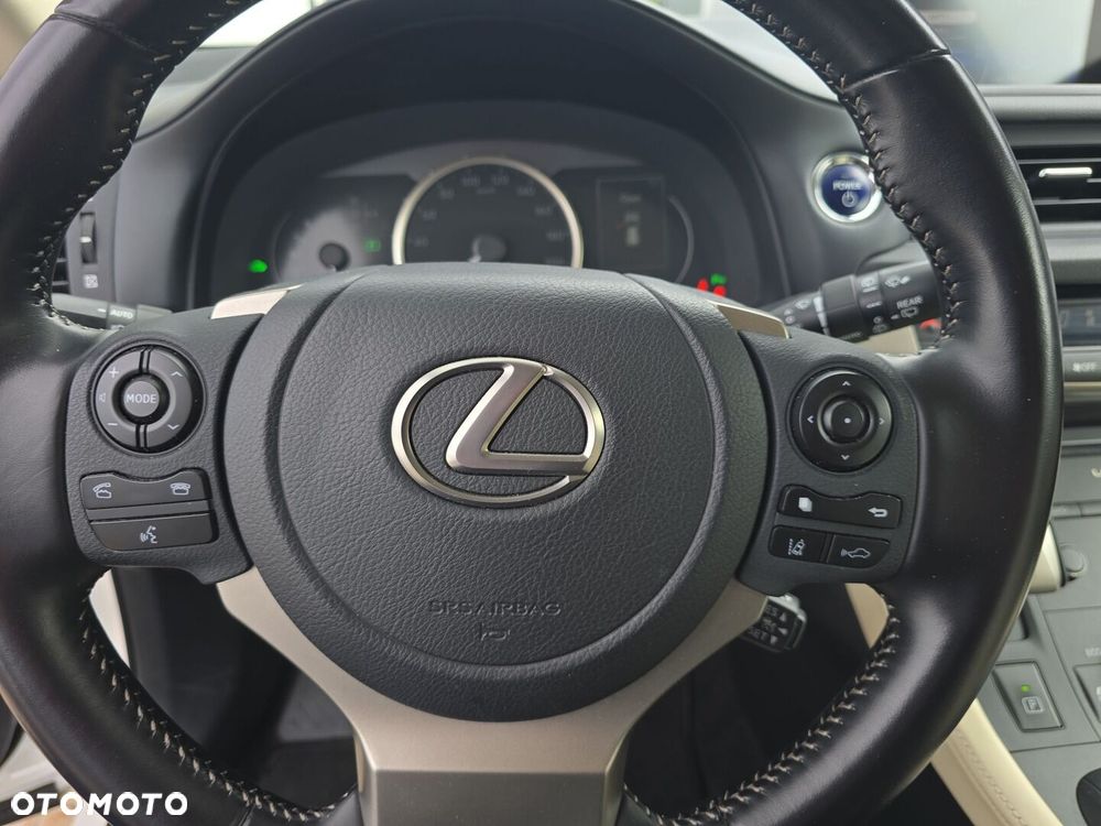 Lexus CT 200h Elegance EU6 - 13