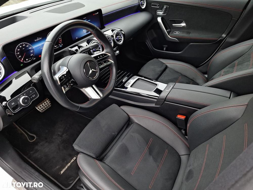 Mercedes-Benz CLA 250 e 8G-DCT AMG Line - 10