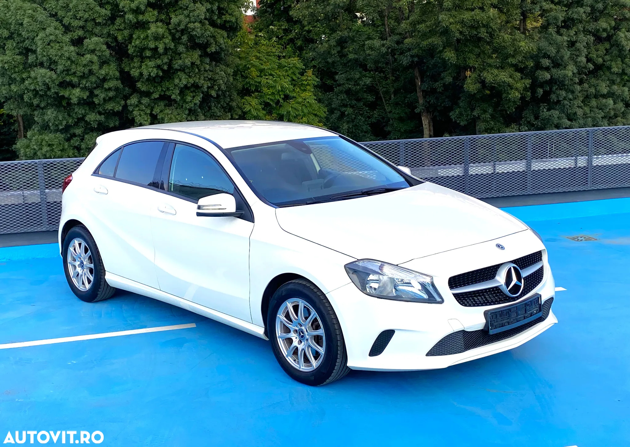 Mercedes-Benz A - 5