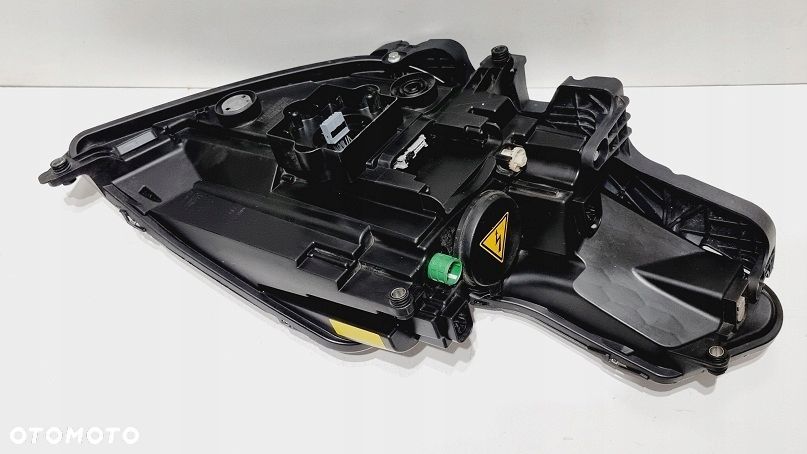 Reflektor lewy XENON FERRARI 488 GTB PISTA europa - 5