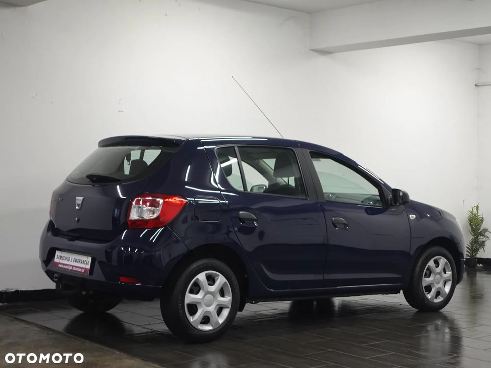 Dacia Sandero 1.2 16V 75 Essentiel - 9
