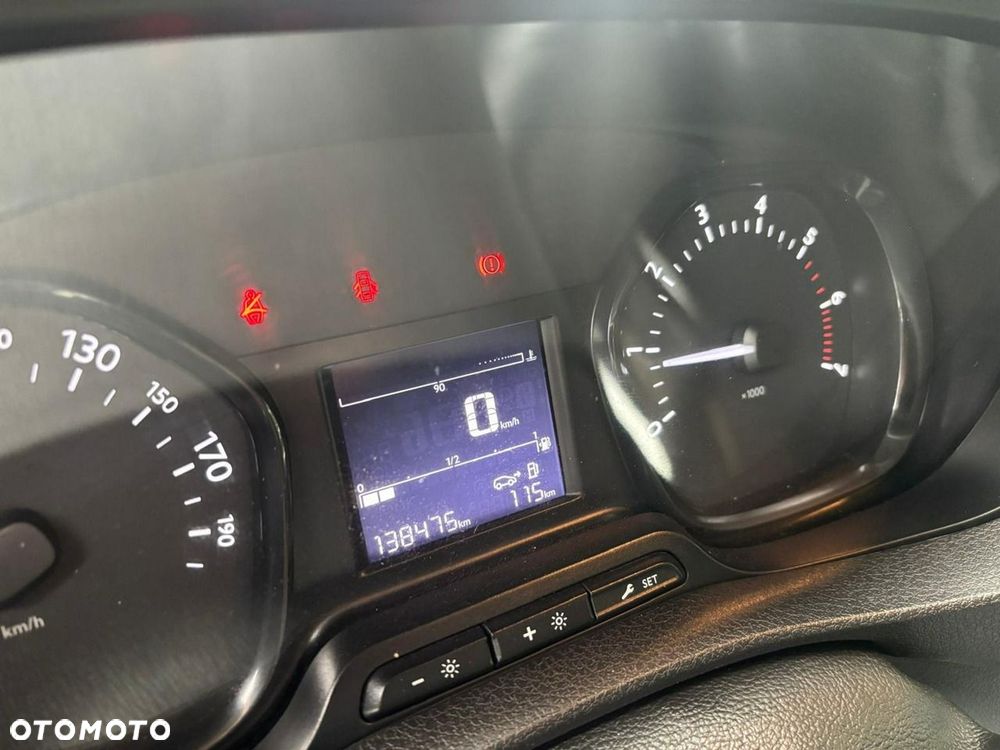 Toyota ProAce - 11