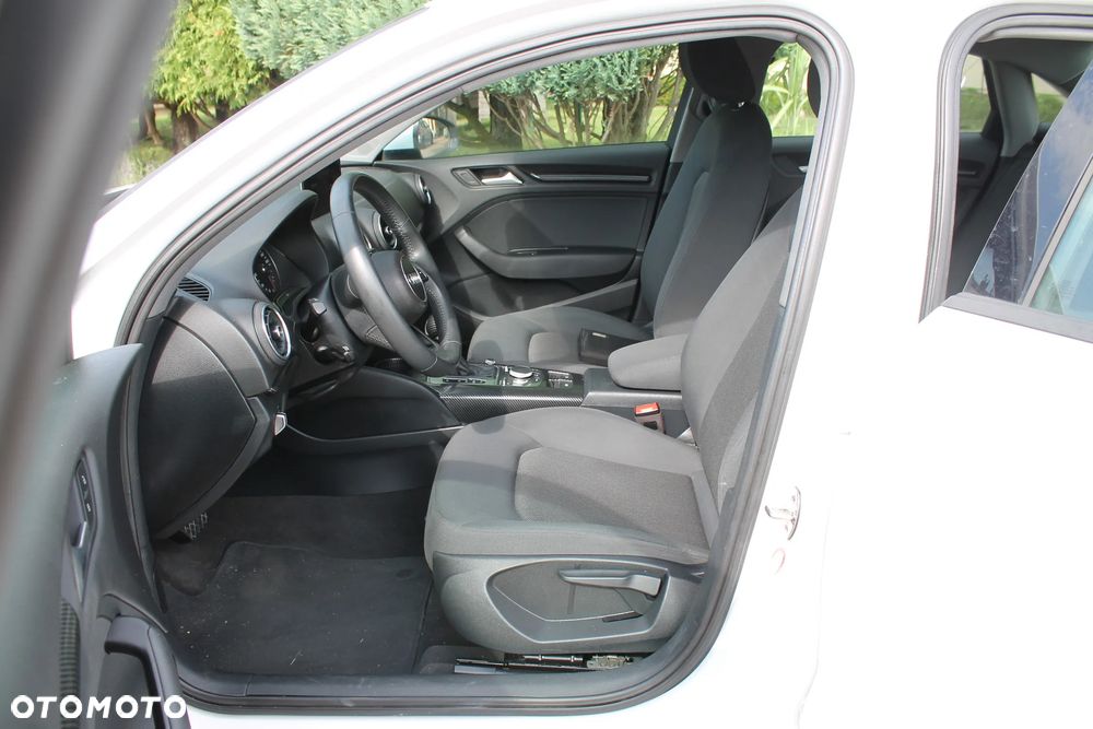 Audi A3 Limousine 30 TFSI S tronic - 34