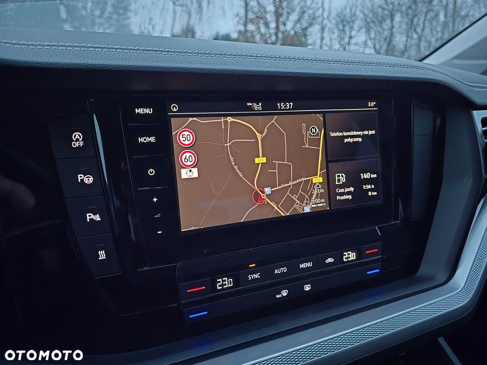 Volkswagen Touareg - 23