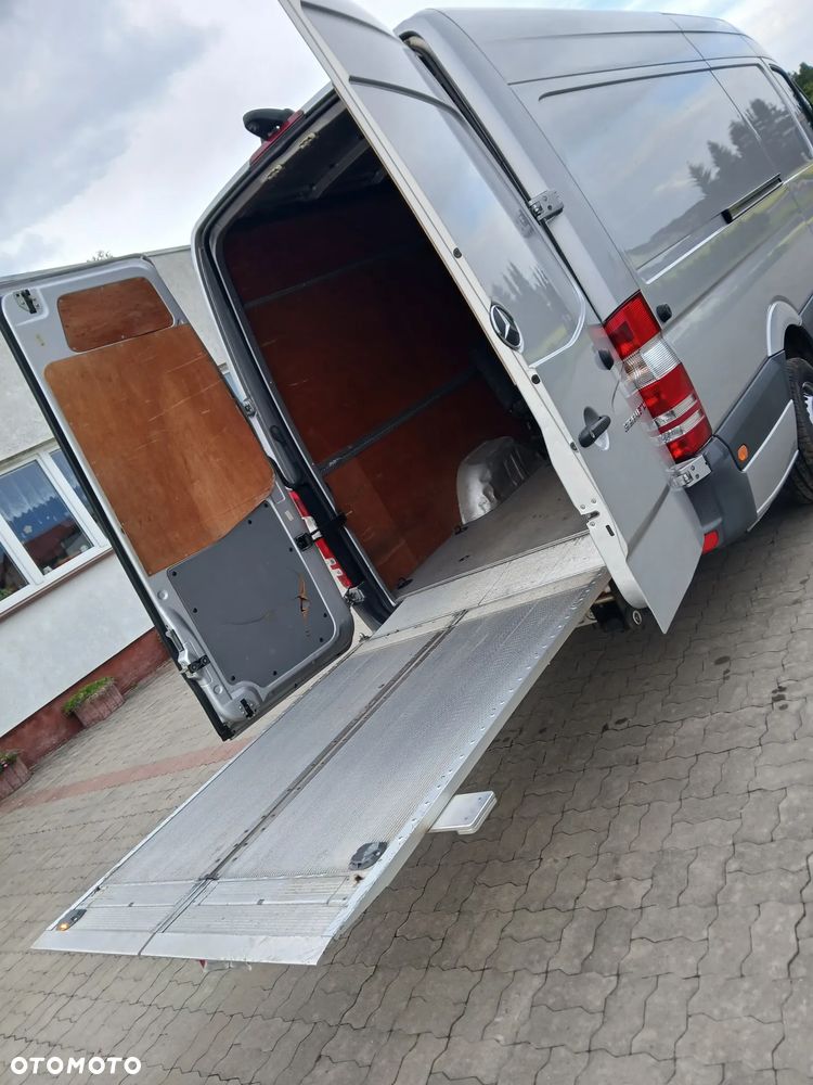 Mercedes-Benz Sprinter - 17