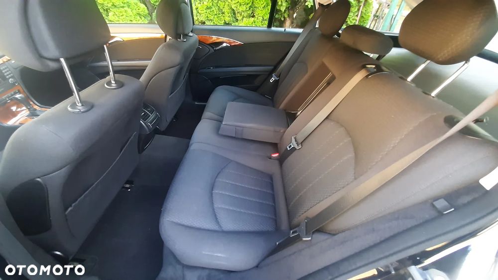 Mercedes-Benz Klasa E 200 T Kompressor Automatik Elegance - 27