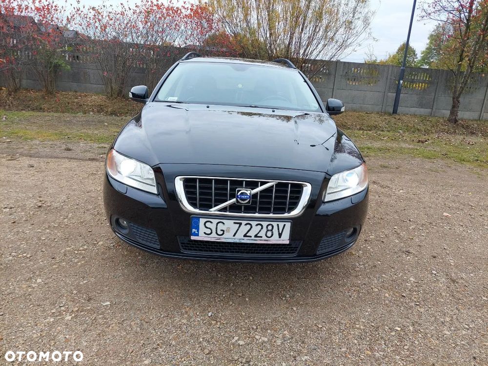 Volvo V70 2009 photo 2