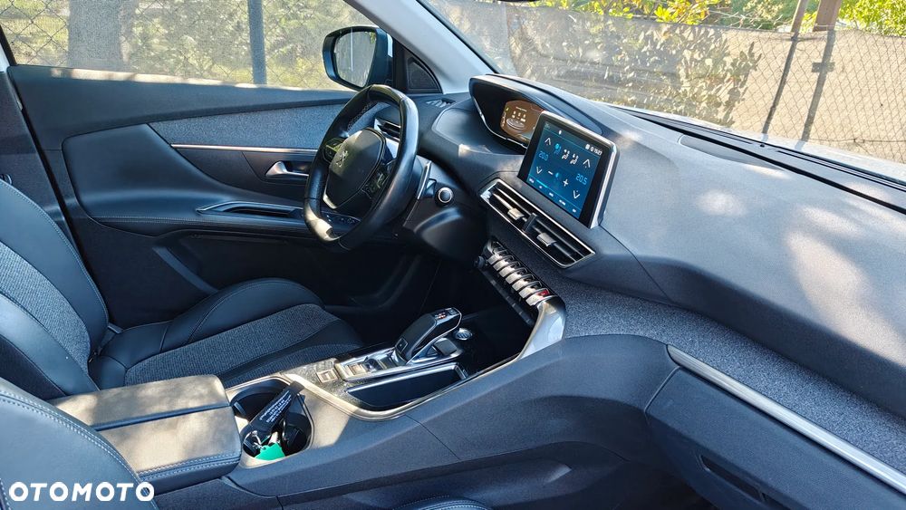 Peugeot 3008 1.5 BlueHDi GT Pack S&S EAT8 - 11
