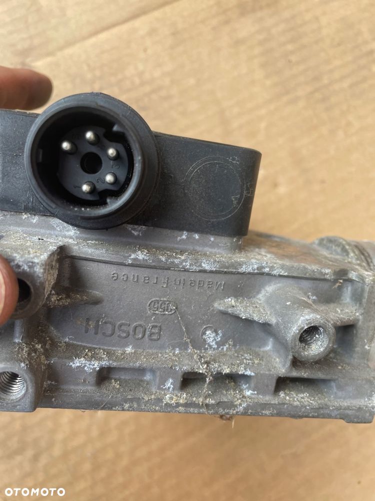 przepływomierz powietrza bmw e36 1.6 316 i m43 1734651 - 4