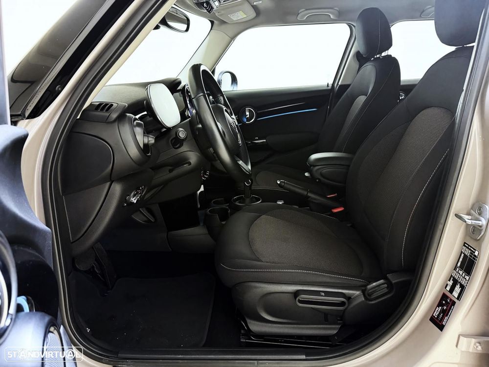 MINI 5 Portas Cooper Auto - 6