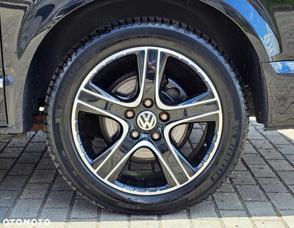 Volkswagen Multivan - 34