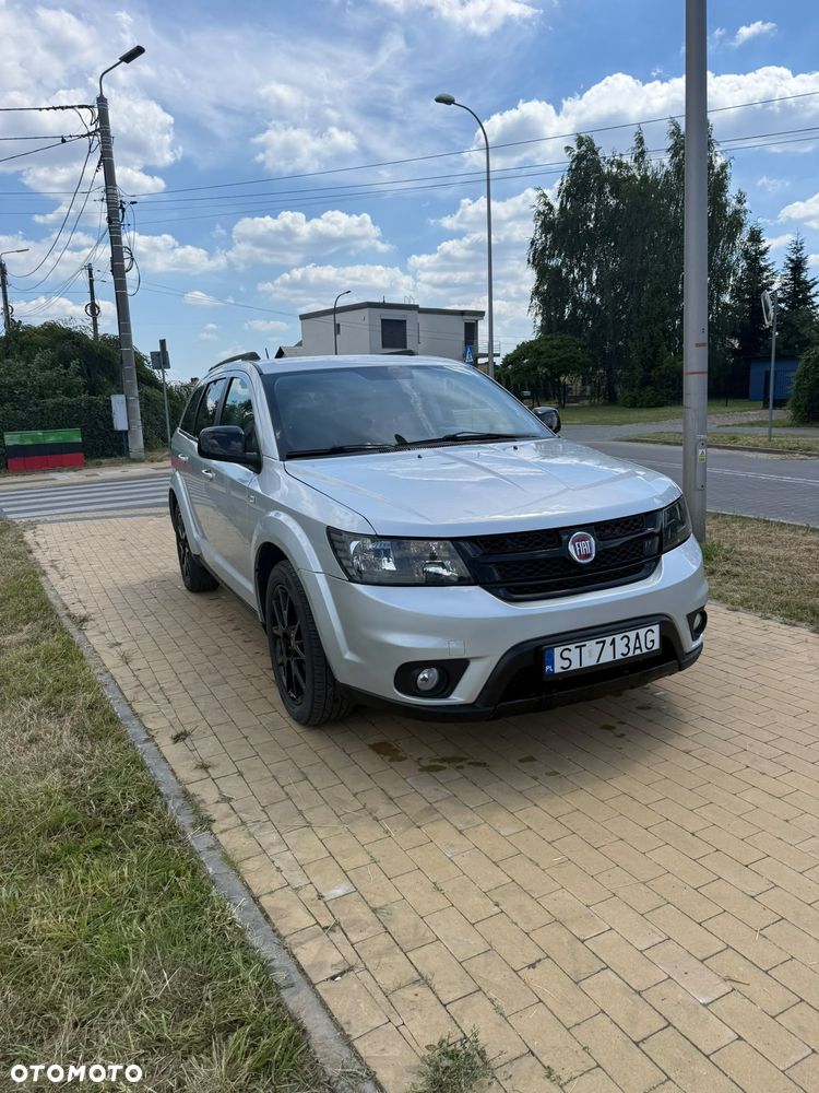 Fiat Freemont 2.0 Multijet Black Code AWD - 3