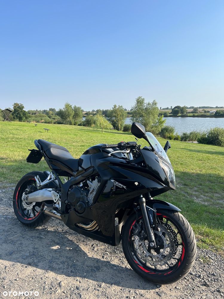 Honda CBR - 3