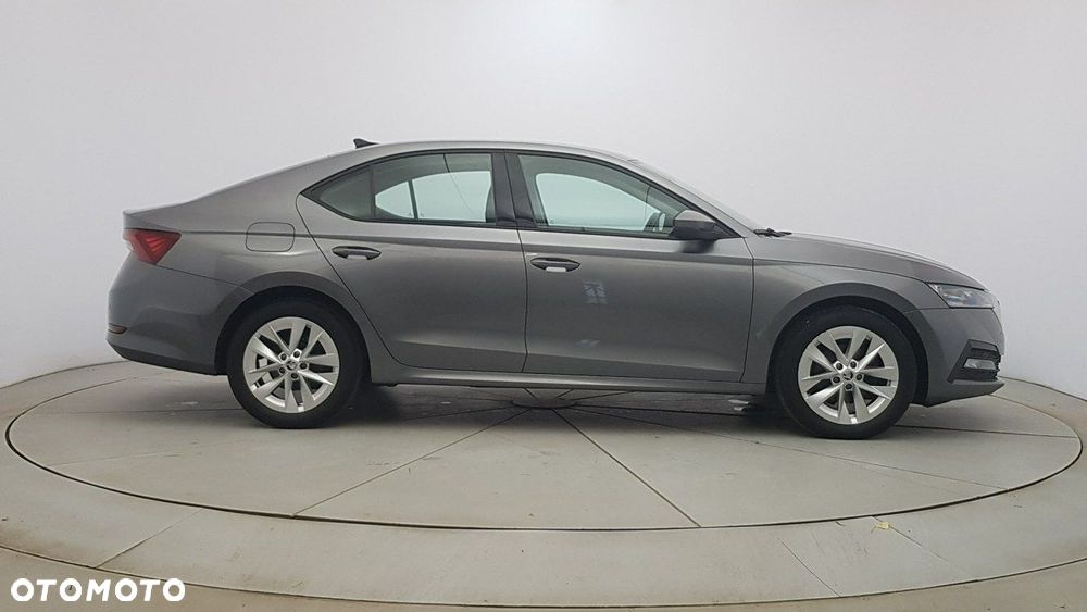 Skoda Octavia - 8