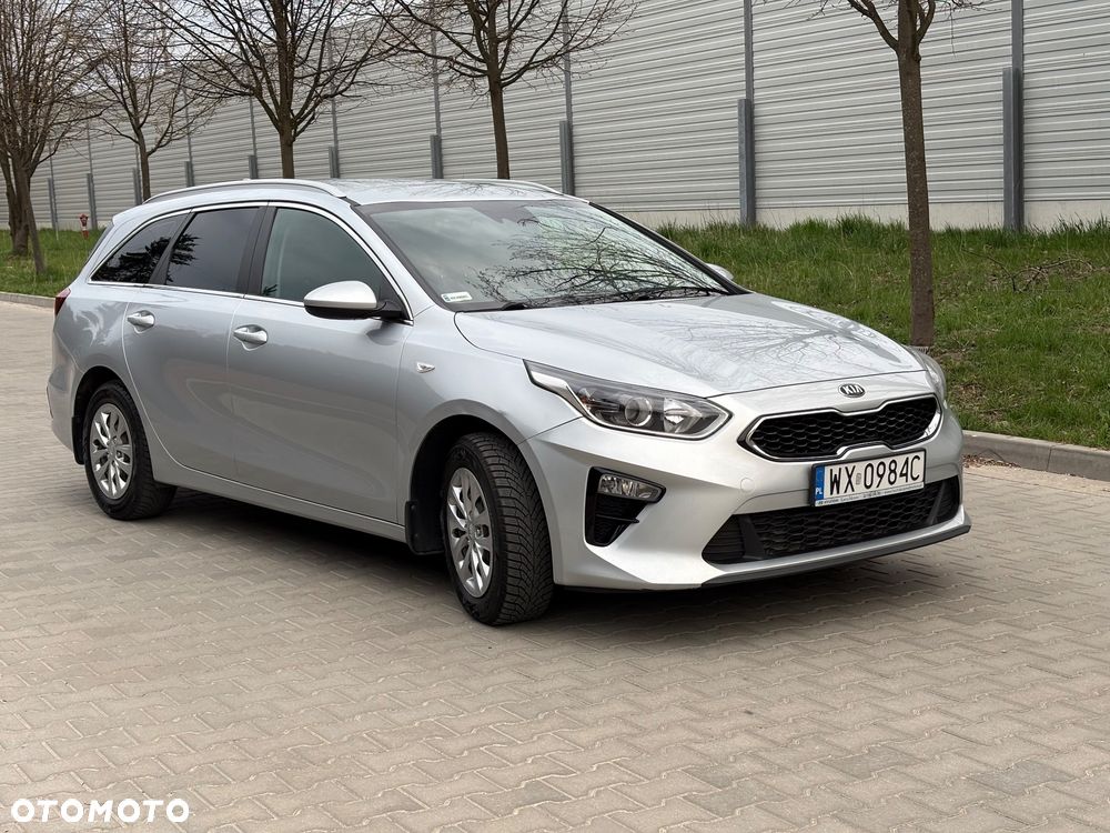Kia Ceed 1.6 CRDi mHEV M - 3