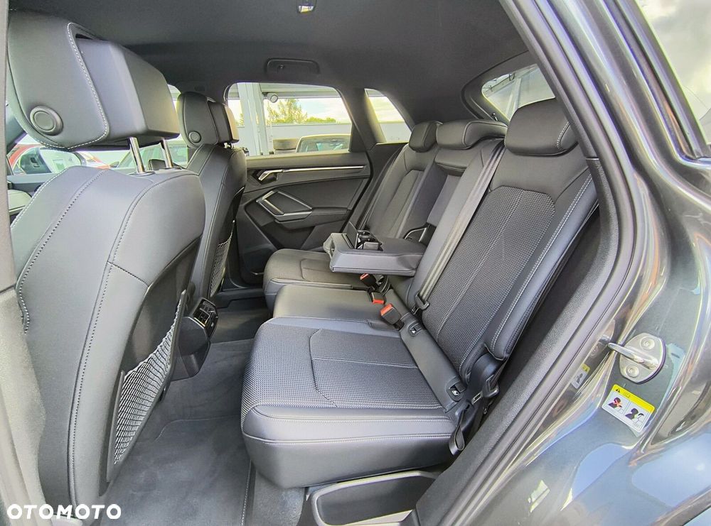 Audi Q3 - 19