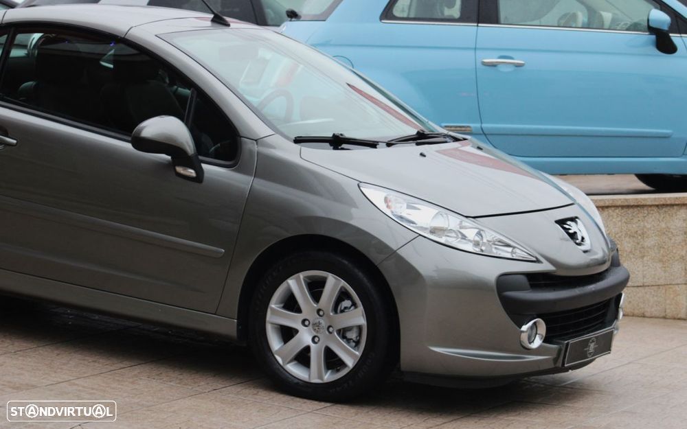 Peugeot 207 CC 1.6 HDi FAP - 28
