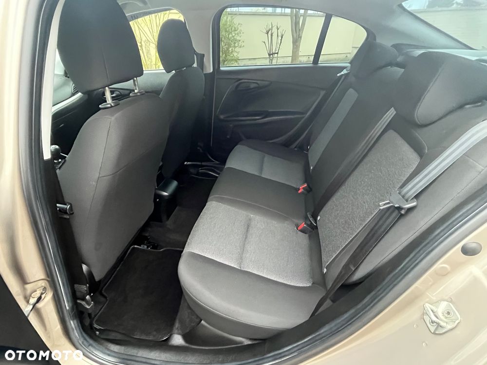 Fiat Tipo 1.4 16V Easy EU6d - 33