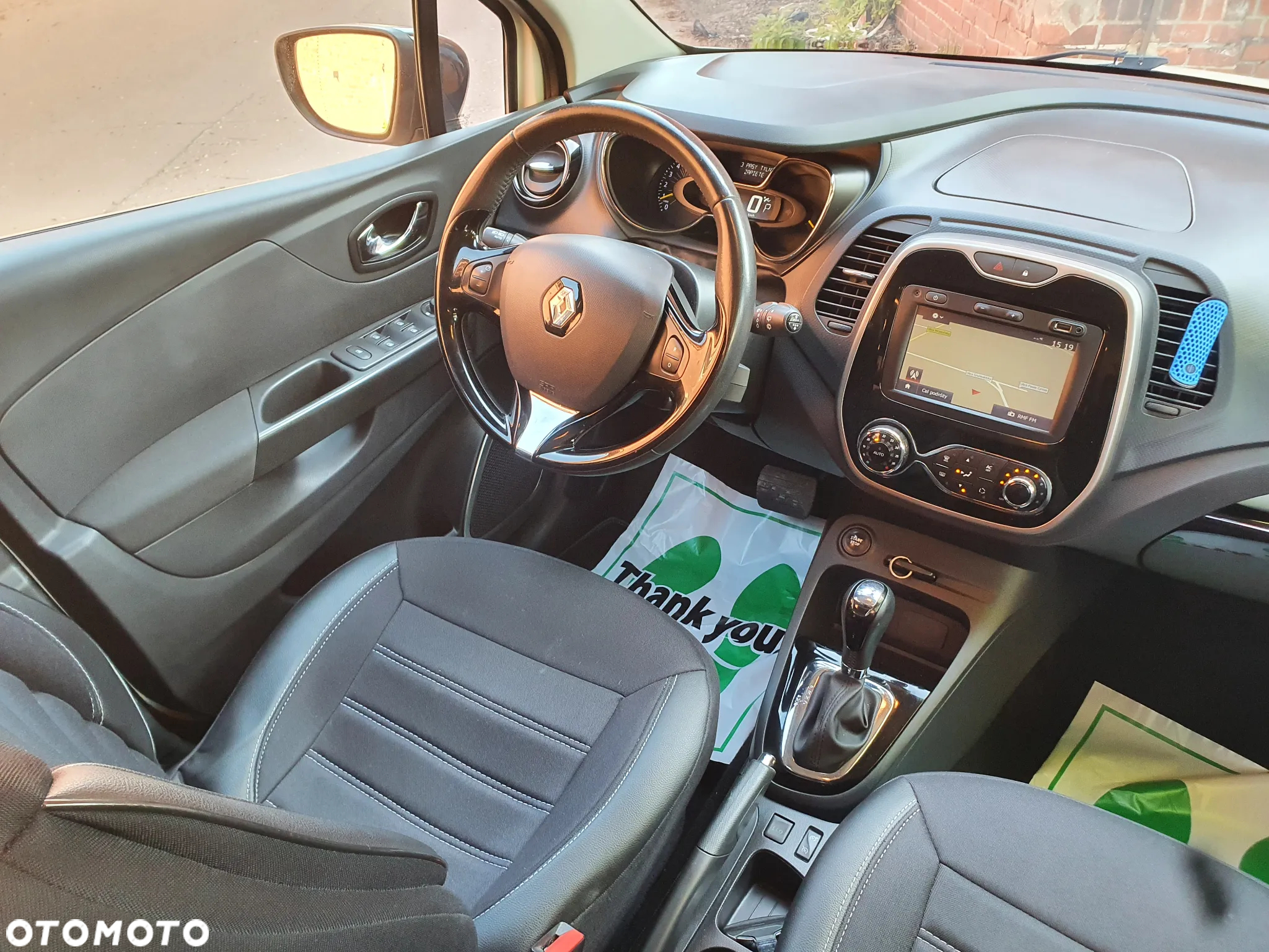 Renault Captur 1.2 TCe Intens EDC - 10