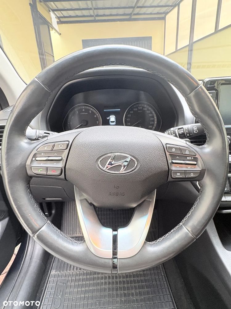 Hyundai i30 1.4 T-GDI DCT Premium - 9