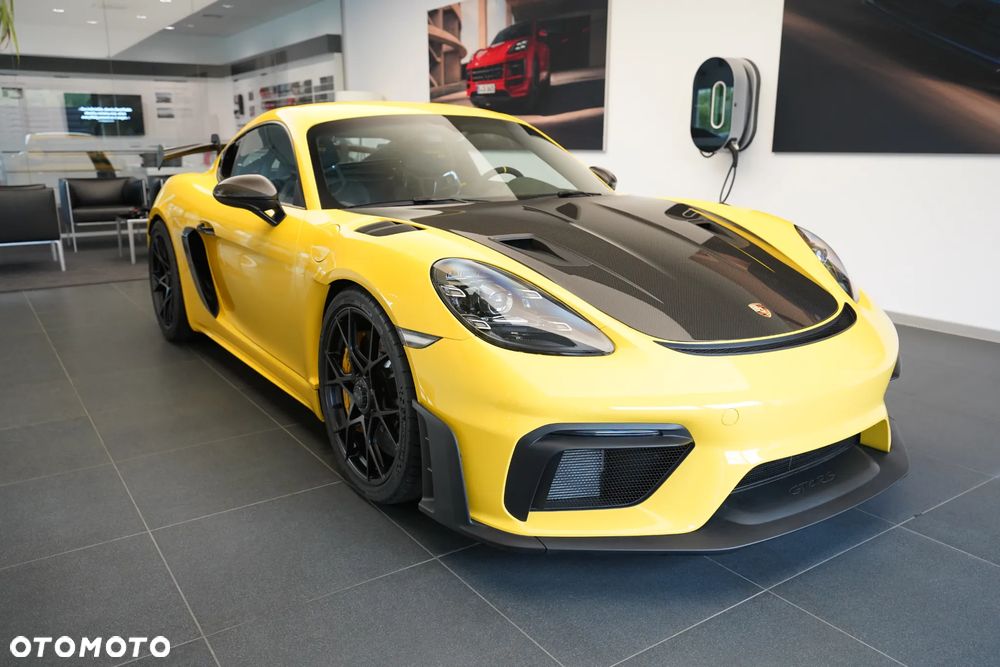 Porsche 718 Cayman GPF GT4 RS PDK - 4