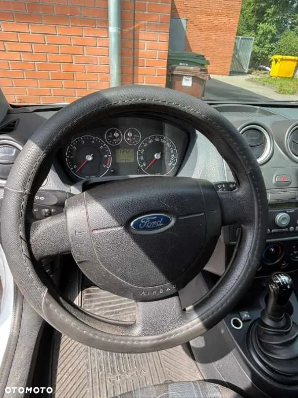 Ford Fiesta 1.3 - 6